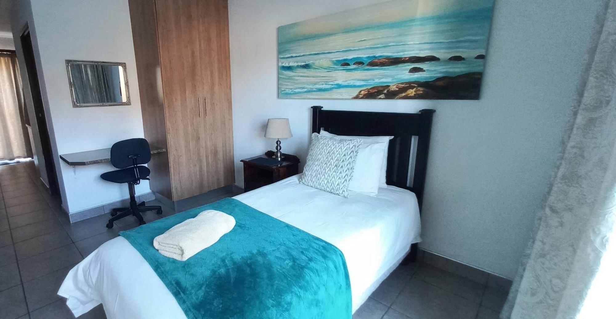 Blue Sea Guest House Ист-Лондон Экстерьер фото